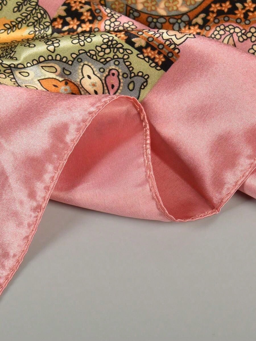 وشاح نسائي متعدد الألوان بنقشة - مراجعة Face Scarf Mask وسعره
