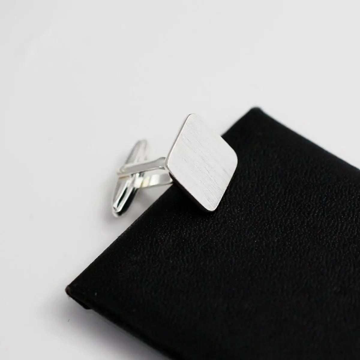 Beadsnice 2 قطع 925 أزرار أكما - مراجعة Tie Clip Silver وسعره
