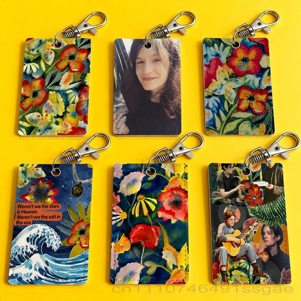 حامل بطاقات ألبوم أغاني أدريان - مراجعة Lanyard Badge Holder وسعره