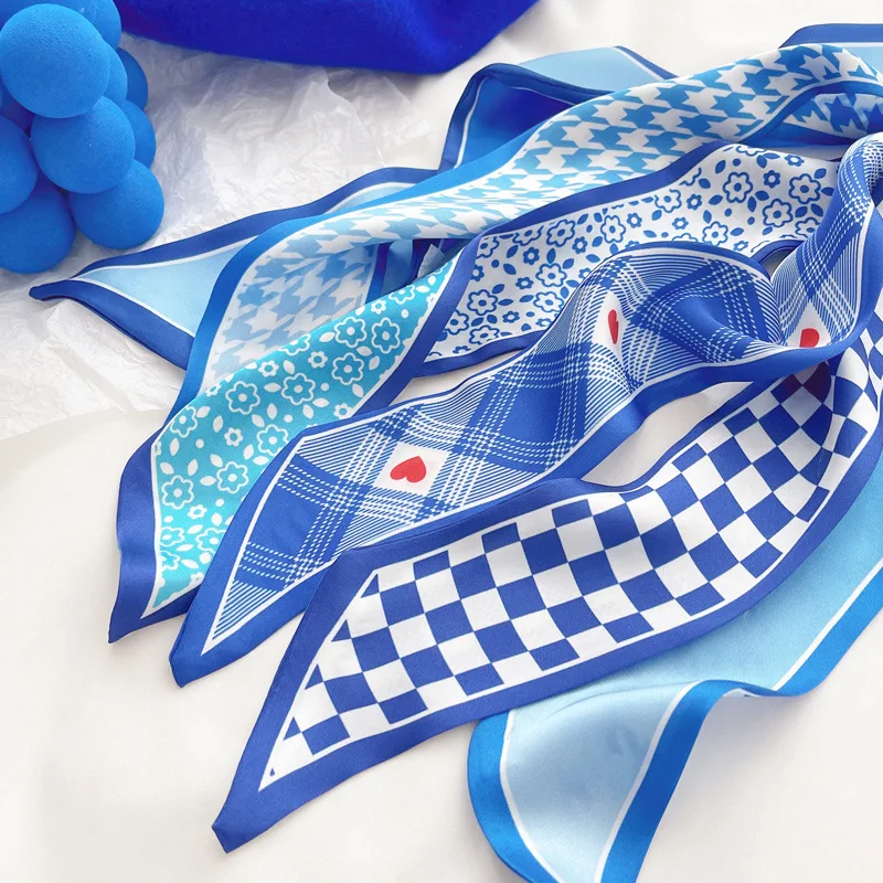 وشاح حريري أزرق كلاين جديد بنق - مراجعة Silk Neck Scarf وسعره